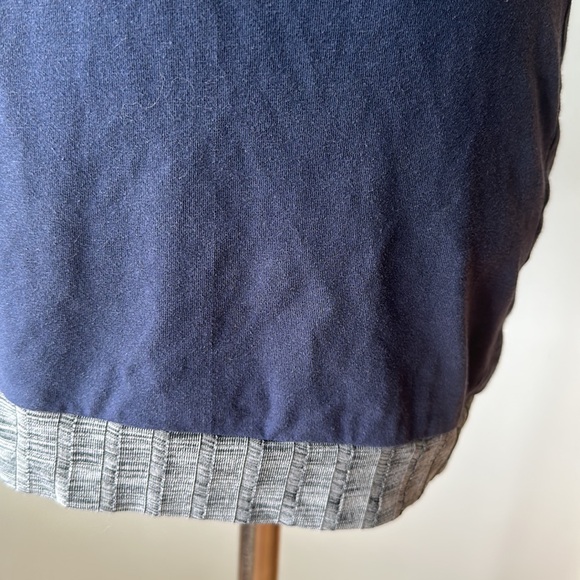 Sessa Wearables scoop neck top - Picture 3 of 8